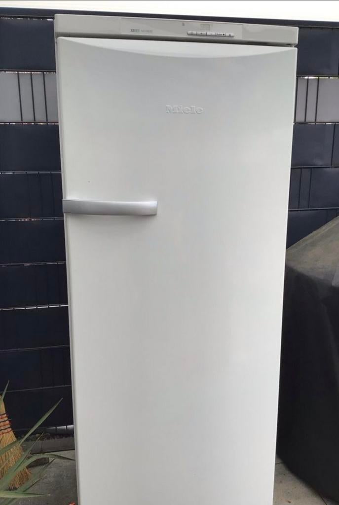 Miele  congélateur  A+++ NO FROST   6bacs / 261L, Electroménager, Enlèvement