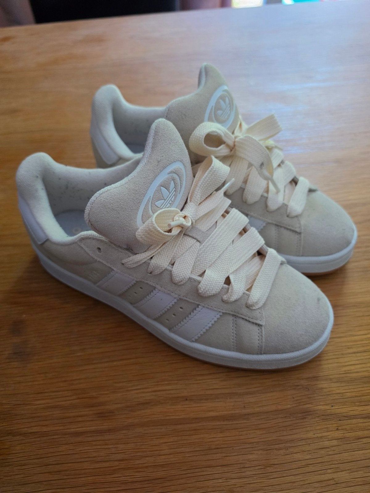 Adidas, Ophalen