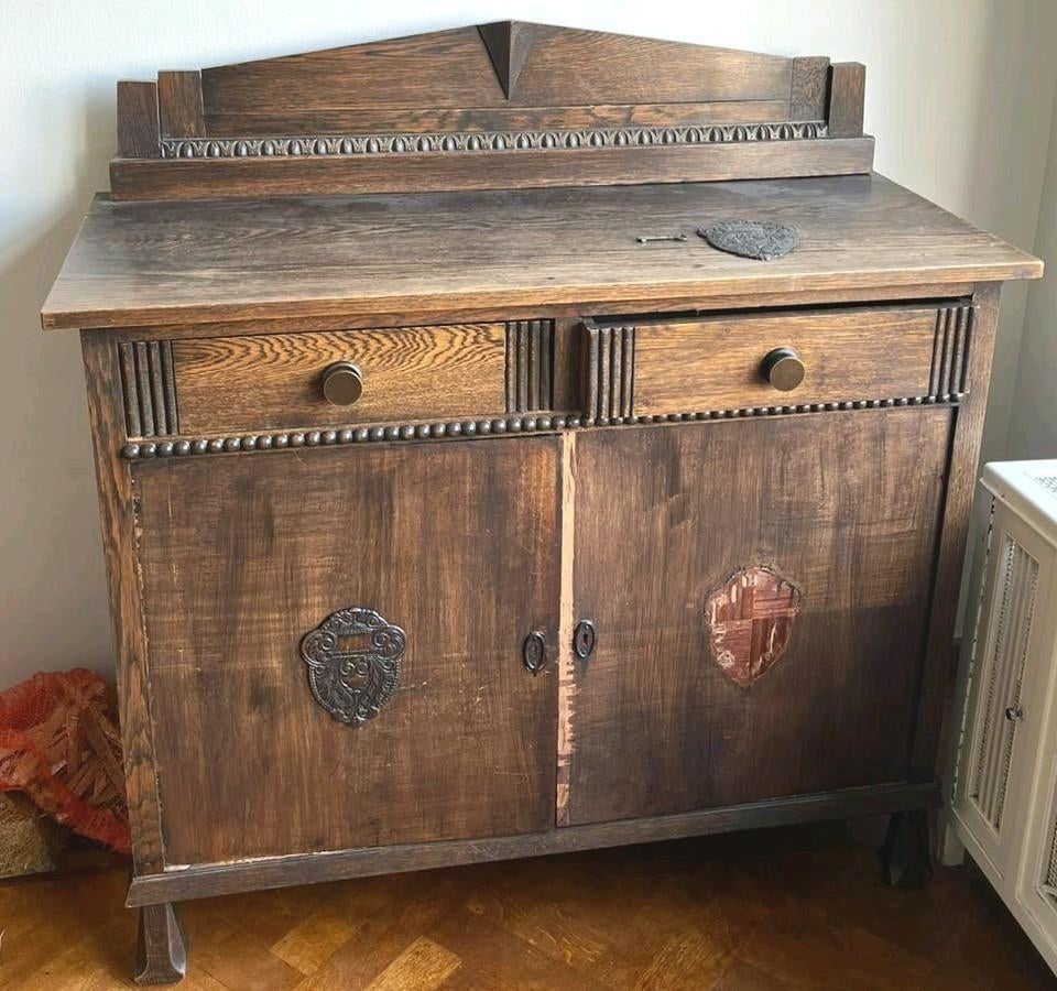 Petit buffet ancien bois massif., Enlèvement