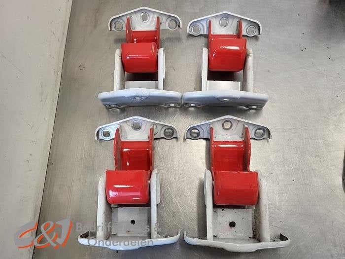 Kit charnières d'un Renault Trafic, Renault, -, 3 mois de garantie, Utilisé