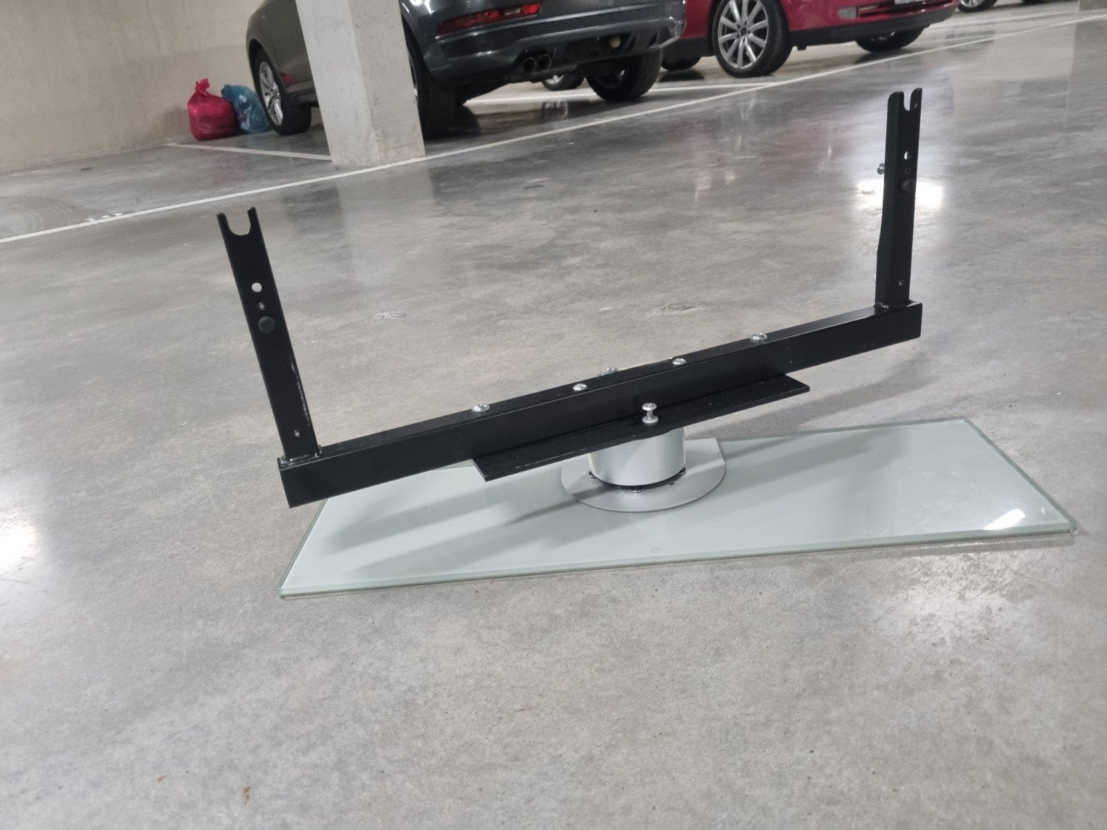 Pied pivotant pour TV de marque  Philips, Enlèvement