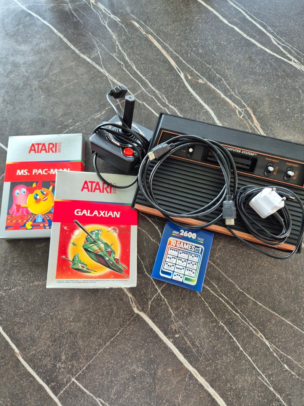 Atari 2600+ console met toebeboren!, Games en Spelcomputers, Met games, Ophalen of Verzenden, Zo goed als nieuw, Met 1 controller