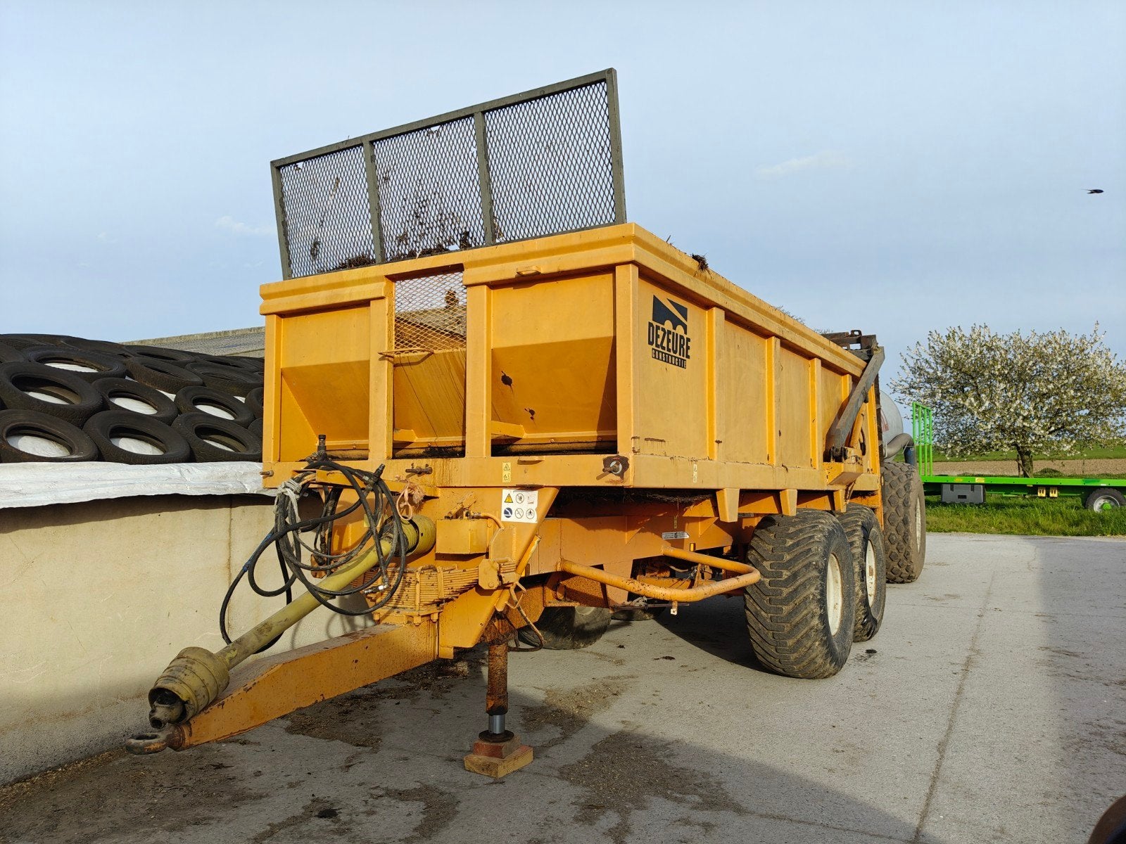 Dezeure mestwagen 22t, Ophalen