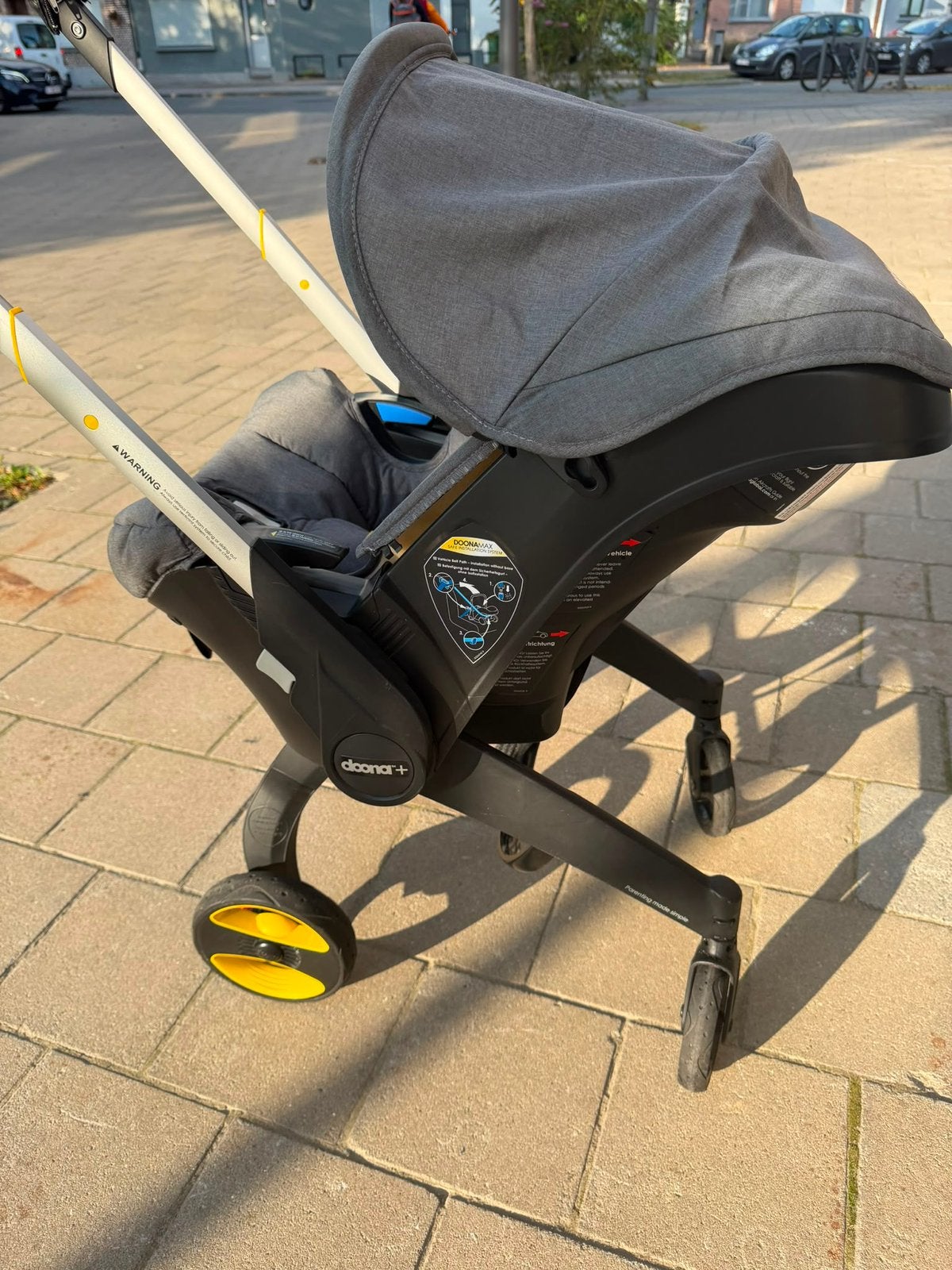 Doona i zo goed als nieuw, Kinderen en Baby's, Ophalen, Zo goed als nieuw
