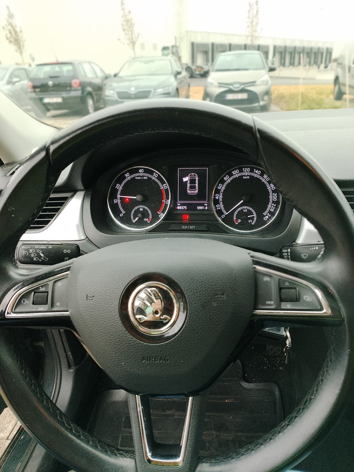 SKDA RAPID BENZINE 2018, Autos, Skoda, Achat, Euro 6, Boîte manuelle, Particulier