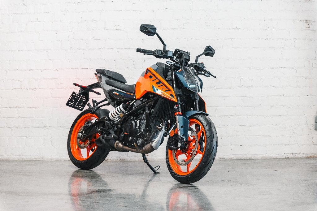 KTM DUKE 125 NAKED BIKE, Entreprise, Occasion, Permis Moto A1 minimum, ABS