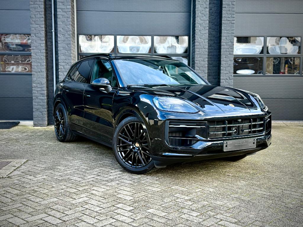 Porsche Cayenne E-Hybrid * Black Edition *, Auto's, Porsche, Automaat, Cayenne, Zwart, Leder