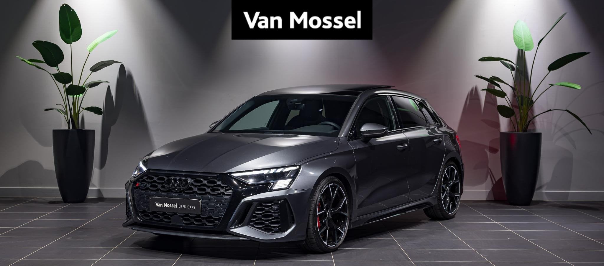 Audi RS3 Sportback 2.5 TFSI quattro S tronic MASSAGEZETELS |, Stof, Zwart, RS3, Traction-control