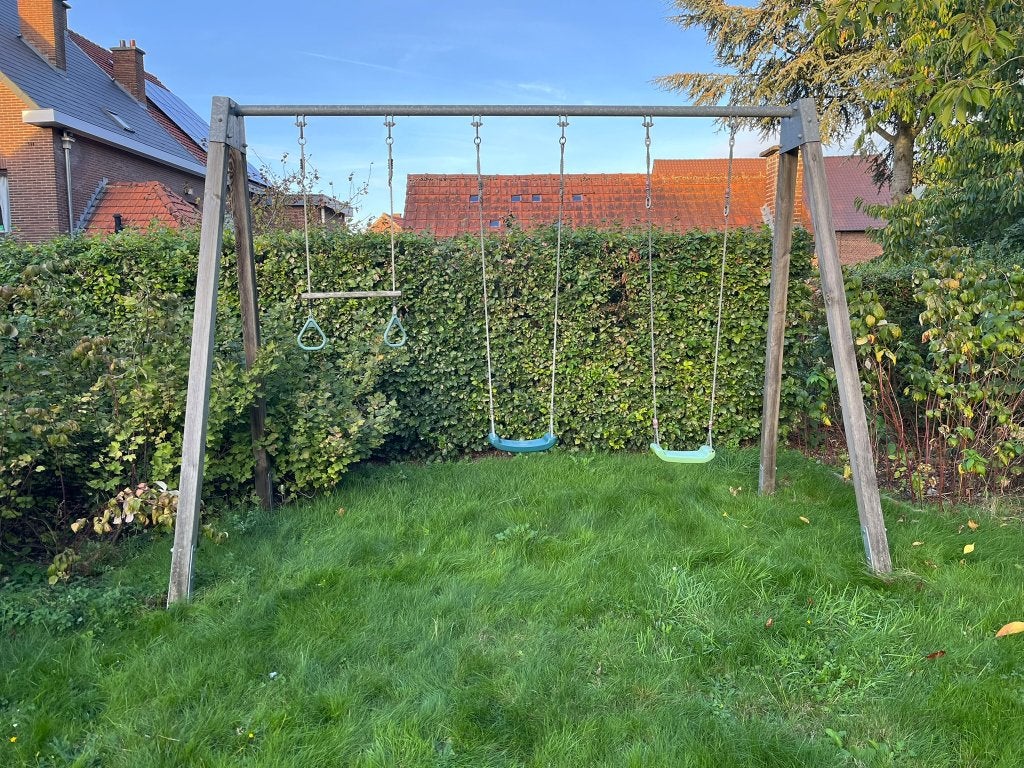 Dierkens schommel met 6 haken, Ophalen, Schommel