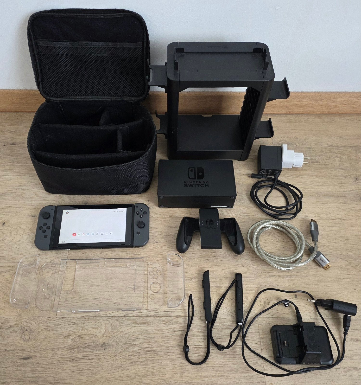 Nintendo Switch en très bon état + beaucoup d'accessoires, Enlèvement, Utilisé, Avec 2 manettes, Switch Original