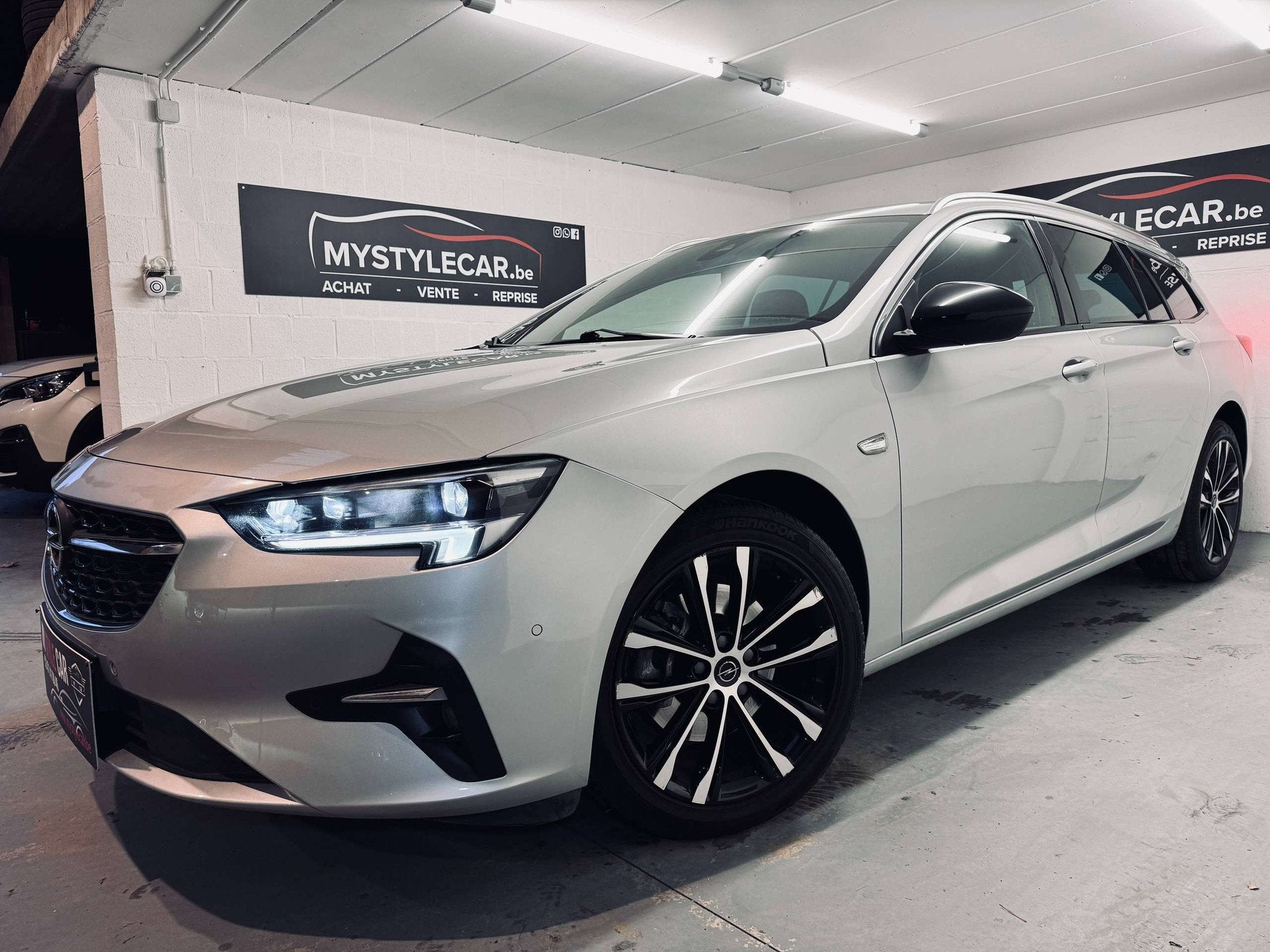 Opel Insignia Insignia Sports Tourer Automatique, Cuir, Navi, Auto's, 122 pk, Gebruikt, 4 cilinders, Leder