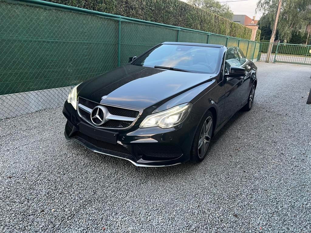 MERCEDES E250 CABRIO. AMG 73.000km, Auto's, Automaat, 4 zetels, Achterwielaandrijving, Cabriolet