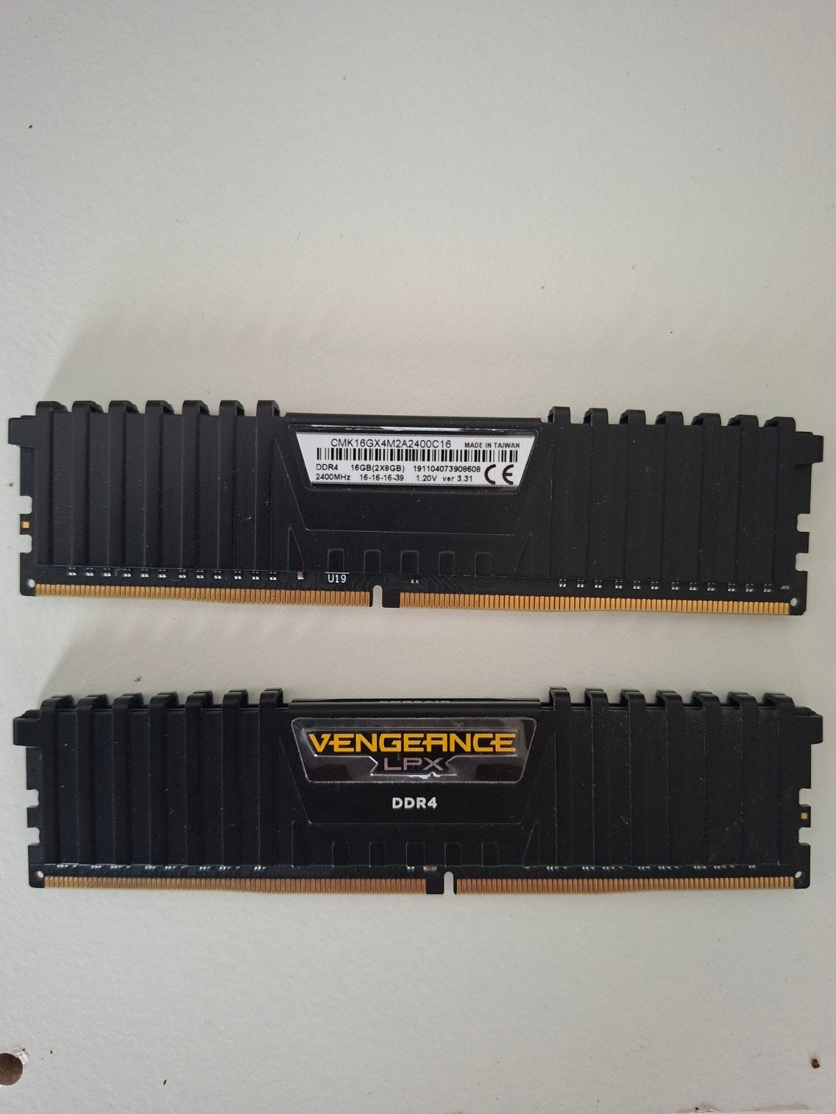 Corsair Vengeance LPX 16GB (2x8GB) DDR4 2400MHz, Informatique & Logiciels, Mémoire RAM, Enlèvement ou Envoi, DDR4