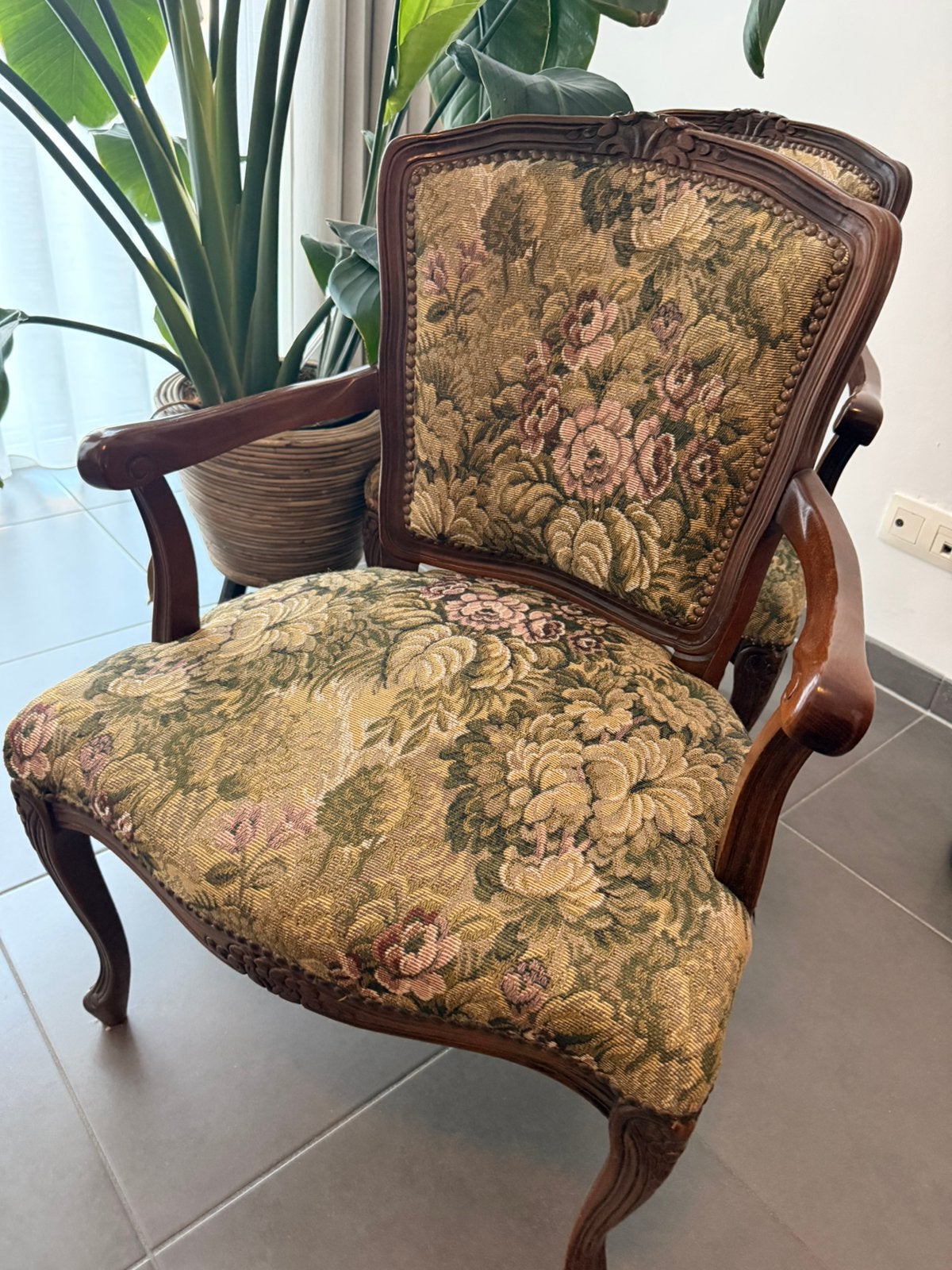 Vintage fauteuils bloemen klassiek (2 beschikbaar), Ophalen, Zo goed als nieuw, Klassiek en vintage