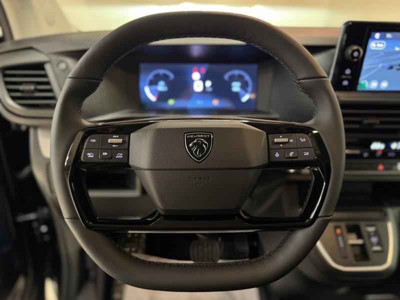 Peugeot Expert 2.2 BlueHDi EAT8 180 DUB.CAB. Premium LED|PDC, https://public.car-pass.be/vhr/05696755-a5f0-46b6-8607-47fbc8abf8b4