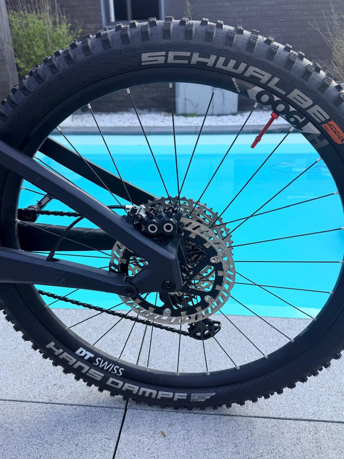 EMTB, Fietsen en Brommers, Ophalen, Zo goed als nieuw