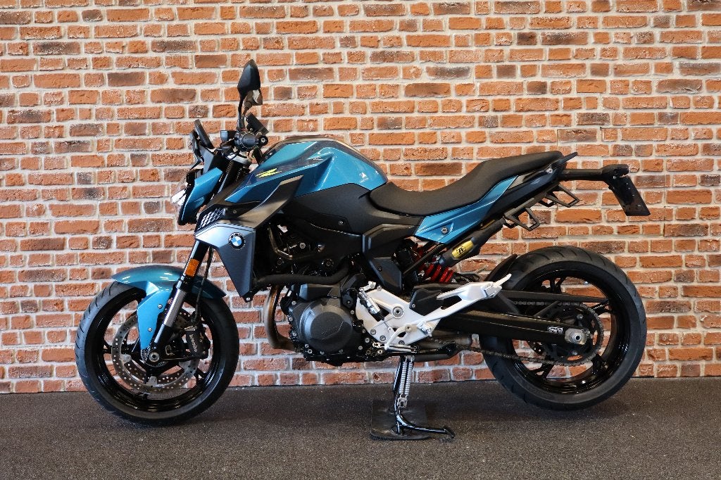 F 900 R - Premium Selection -, Motoren, Motoren | BMW, 2 cilinders, Occasion, Handvatverwarming, Motorrijbewijs A