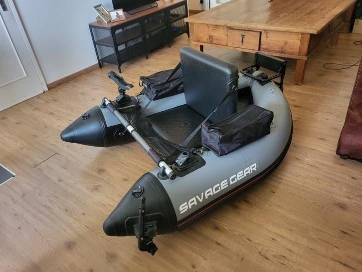 Te koop: Savage gear high rider 150 bellyboat en toebehoren, Sports nautiques & Bateaux, Pêche à la ligne | Poissons prédateurs