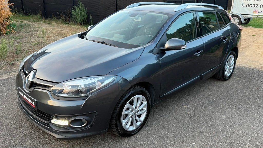 Renault Megane 1.5 dCi | R- Link - Limited | 1ste Eigenaar |, Auto's, Renault, Voorwielaandrijving, Stof, Zwart, 4 cilinders