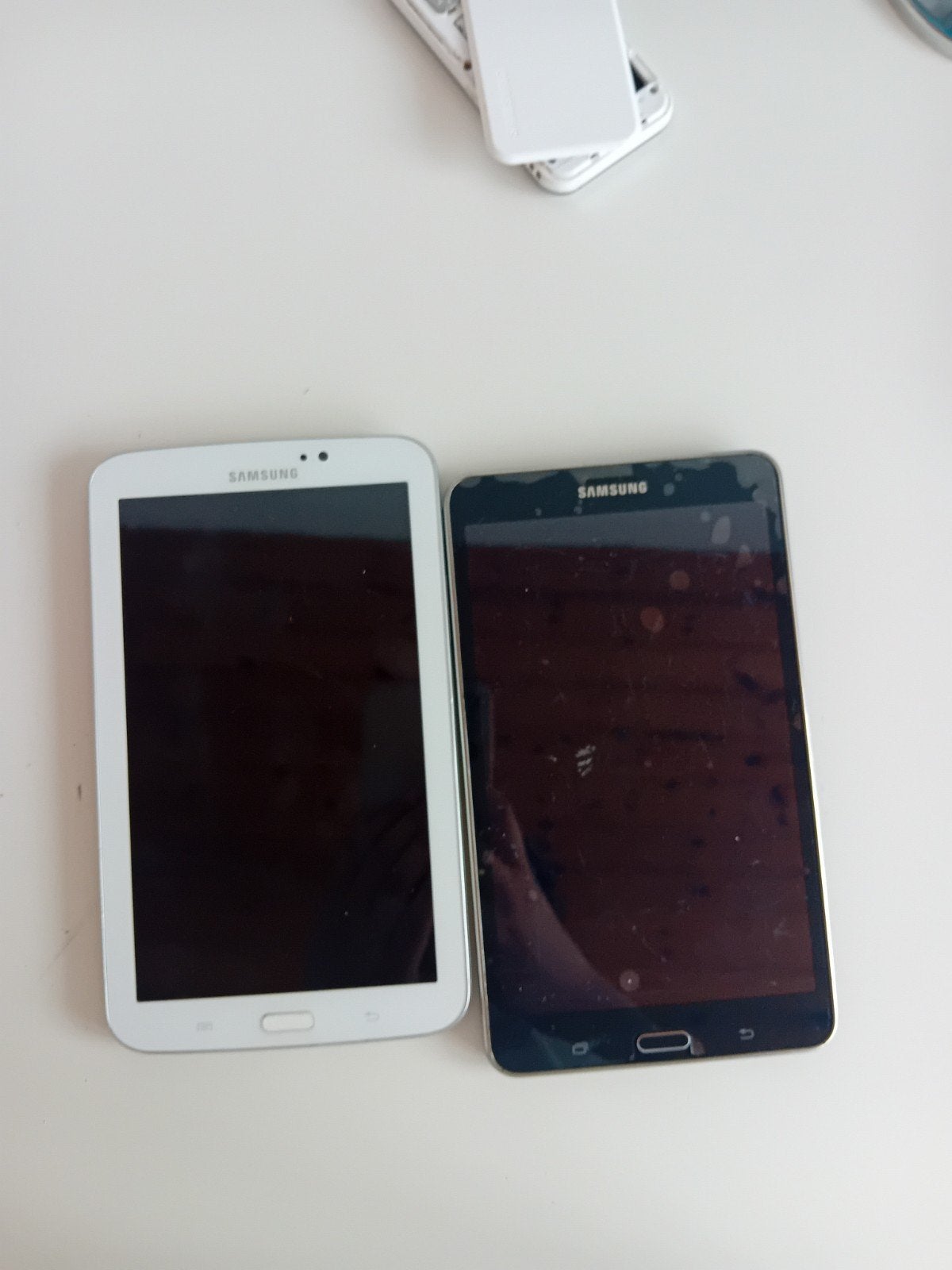 2 tablettes Samsung Galaxy Tab — Défectueuses — 25€ pour les, Enlèvement
