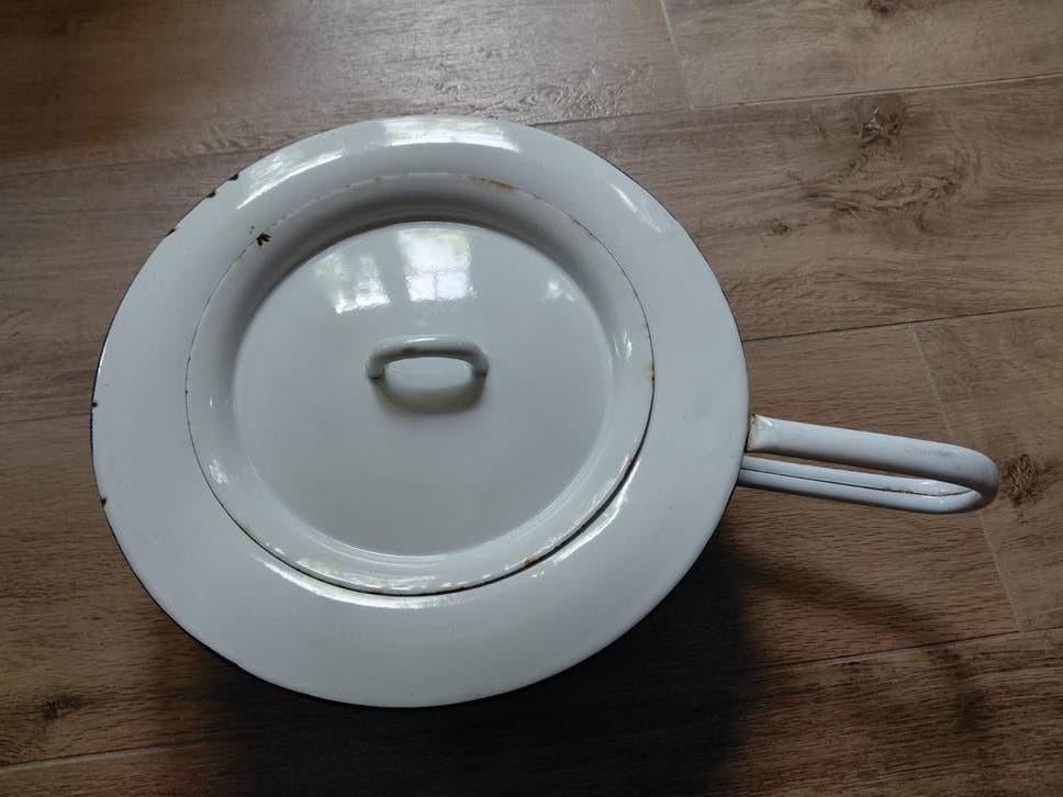 Emaille bedpan met blauw randje, Antiek en Kunst, Ophalen of Verzenden