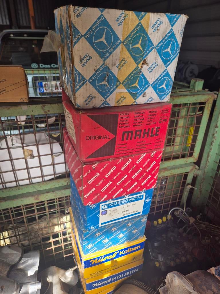 Gros lot de pièces Mercedes-Benz ancêtre, Enlèvement, Mercedes-Benz