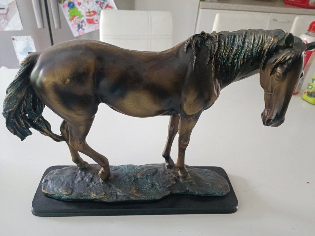 Grande statue sculpture de cheval style bronze (36 cm), Enlèvement, Statue