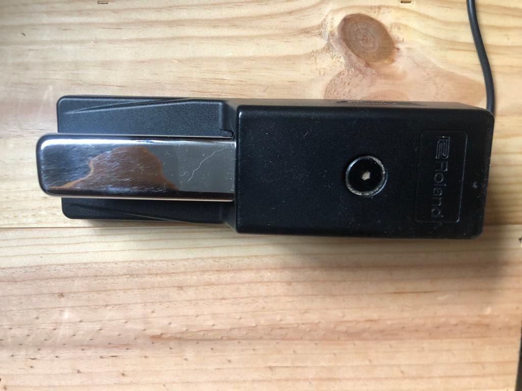 Pedale de sustain Roland DP-10, Muziek en Instrumenten, Instrumenten | Toebehoren, Ophalen of Verzenden, Gebruikt