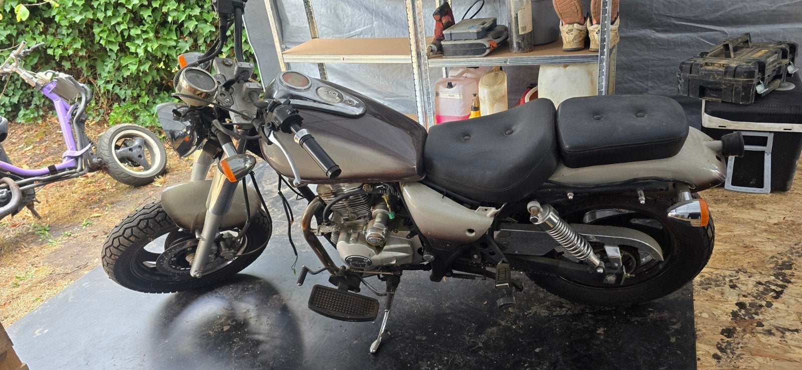 150cc moto voor opmaak of onderdelen, Enlèvement