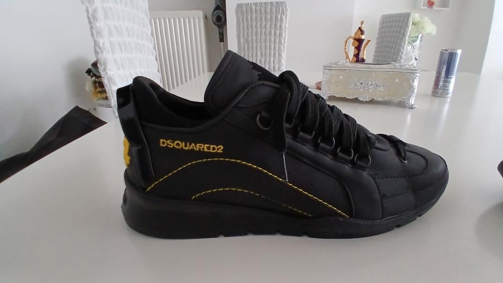 Dsquared2 sneakers maat 44 nieuw authentic, Vêtements | Hommes, Chaussures, Enlèvement, Baskets