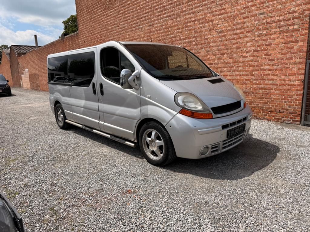 Renault Trafic Automaat Dubbel Cabine lang chassis, Auto's, Bestelwagens en Lichte vracht, Renault, Bedrijf, Diesel, Te koop