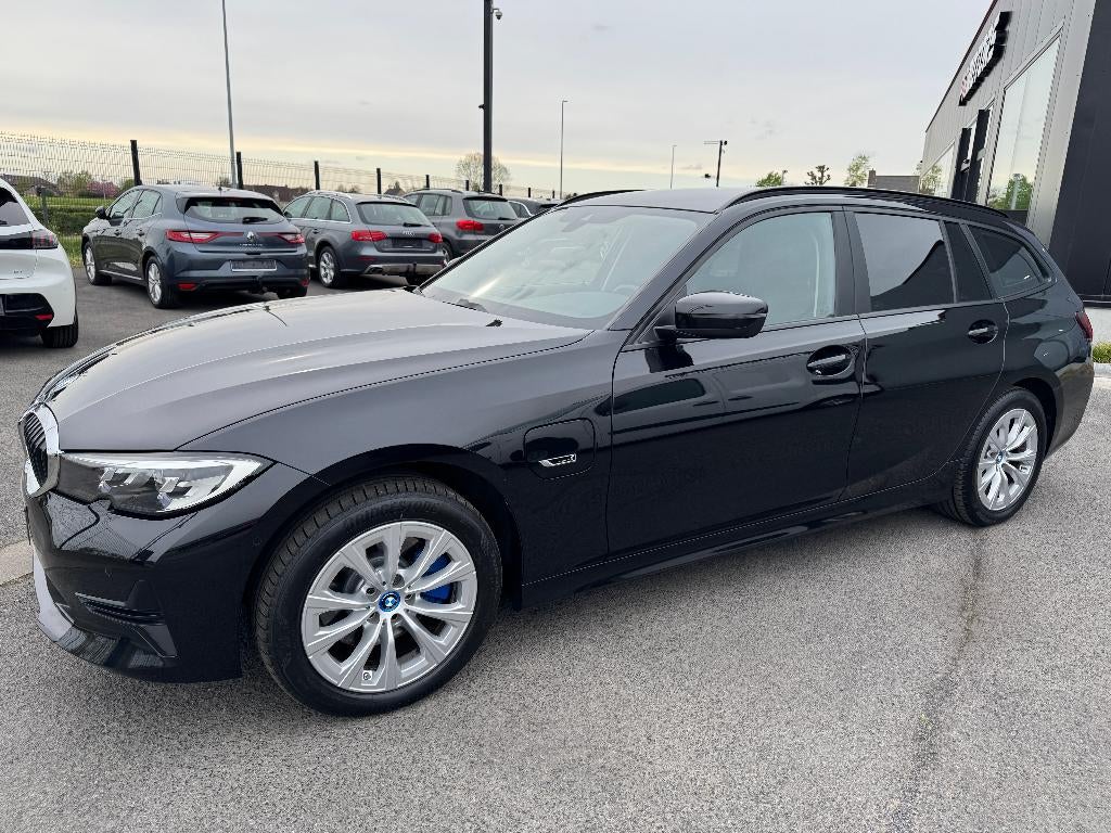BMW 320E break benzine + elektrisch hybride 1st eig ohboek, 1998 cc, 4 cilinders, Zwart, Bedrijf