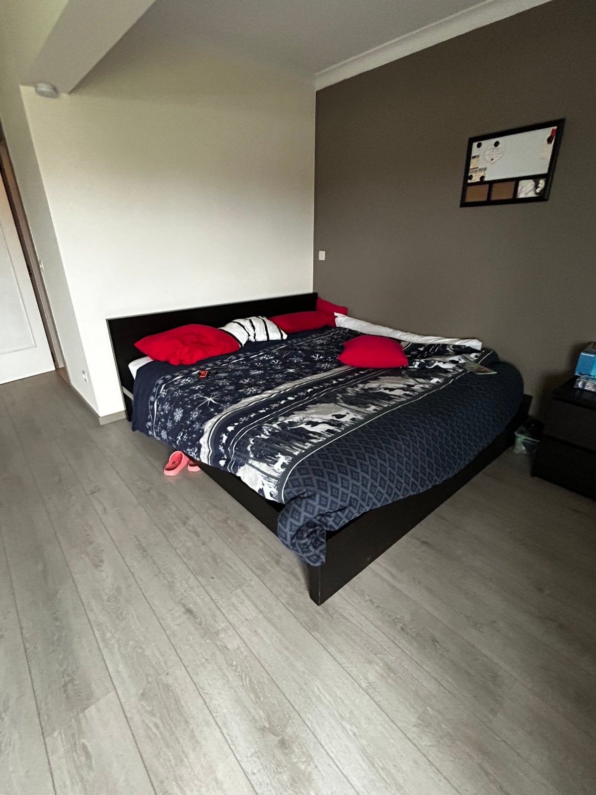 Bed malm, Huis en Inrichting, Ophalen, Gebruikt, Bruin, Tweepersoons