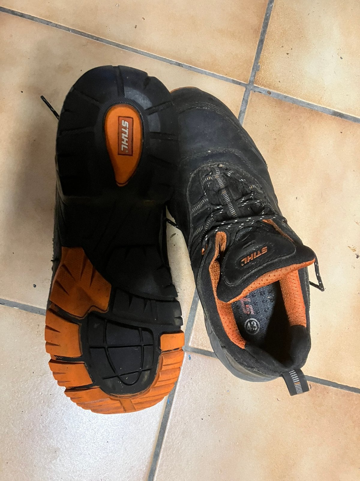 Chaussures de sécurité Stihl 43, Bricolage & Construction, Vêtements de sécurité, Enlèvement, Utilisé
