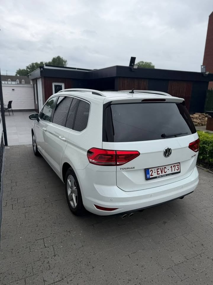 2017 Volkswagen Touran, Auto's, Automaat, Wit, 5 deurs, Particulier
