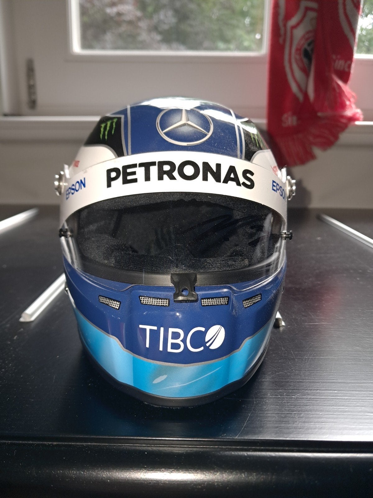 Mini helm+handtekening van F1 rijder Valterri Bottas, Motoren, Ophalen