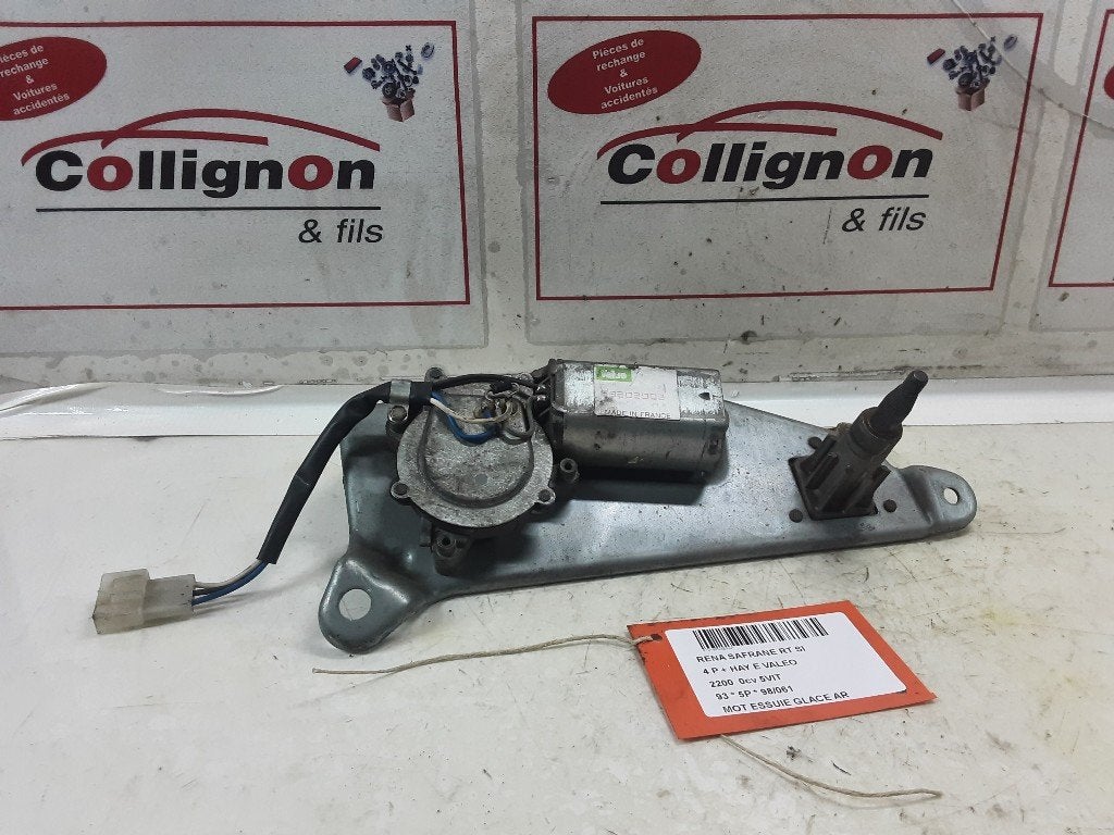 MOTEUR ESSUIE-GLACE ARRIÈRE Renault Safrane I (53202002), Renault, Mevr. I. Hauben, Utilisé, Rue de l'Espoir 34 34
4030  GRIVEGNÉE, BE