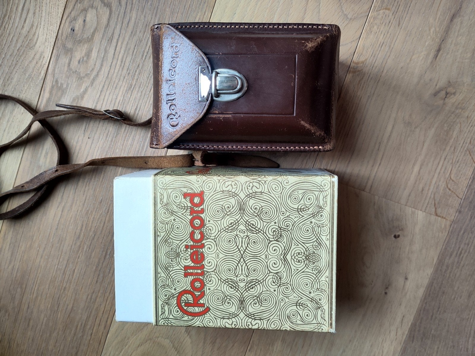 vintage Roleicord camera, Enlèvement