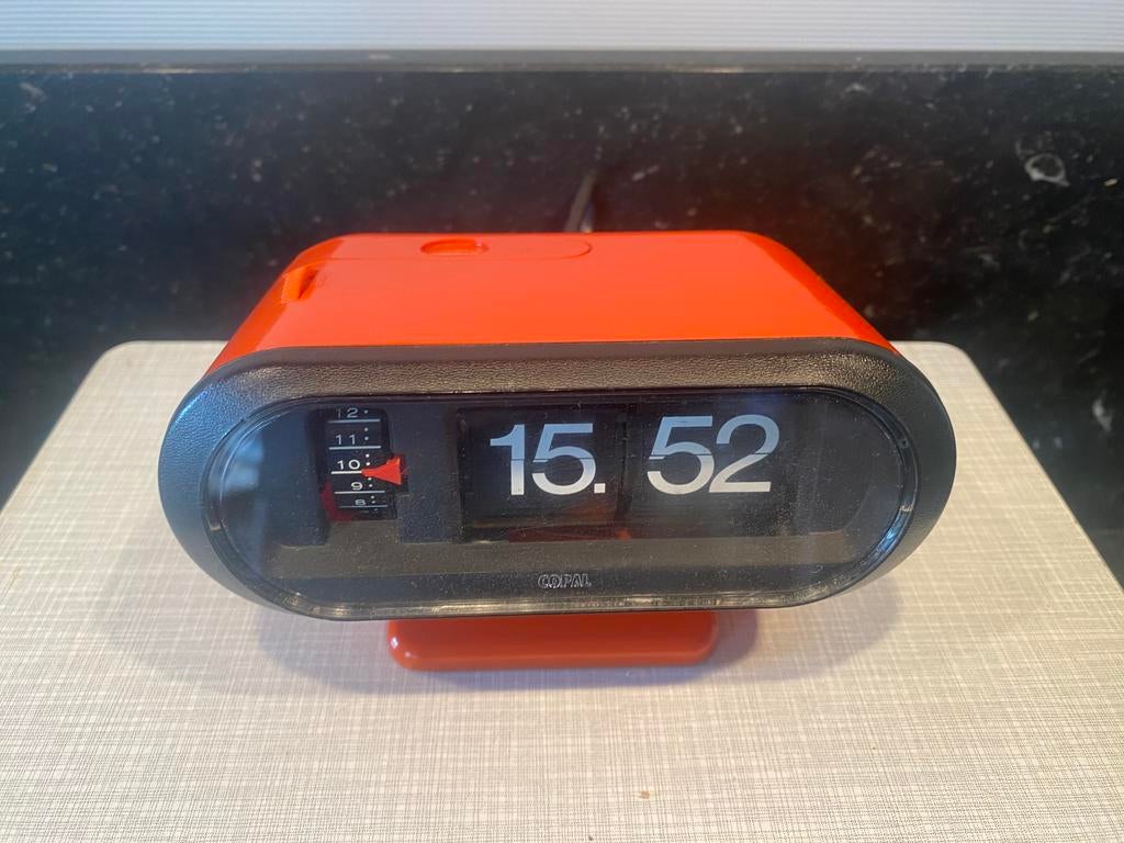 vintage retro space-age COPAL flip clock RP-233 ORANGE, Enlèvement ou Envoi, Maison et Meubles
