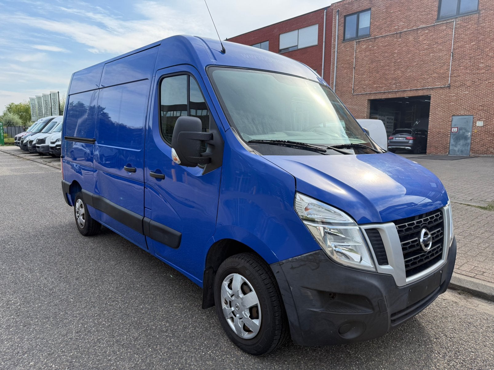 Nissan nv400 2.3dci 110pk euro6 L2H2, Auto's, Bestelwagens en Lichte vracht, Euro 6, Diesel, Particulier, Te koop