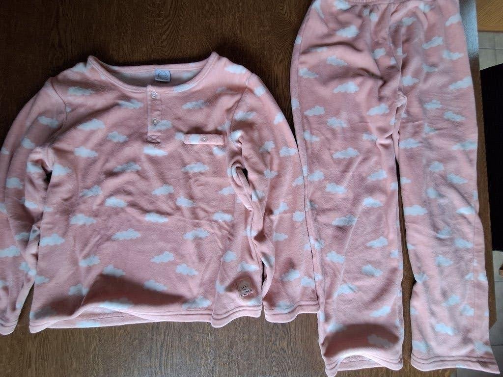 Pyjama, trui en pantoffels kinderen, Ophalen of Verzenden, Zo goed als nieuw, Jongen of Meisje, Overige typen