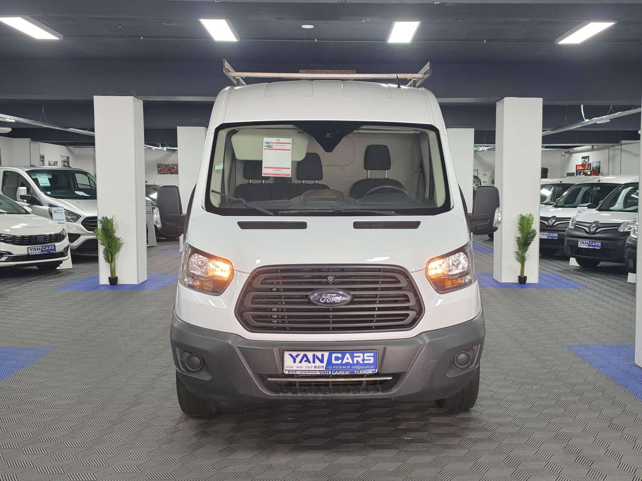 Ford Transit Distri neuve | 1er Proprio | Garantie 1an | Gal, Voorwielaandrijving, 188 g/km, Gebruikt, Euro 6
