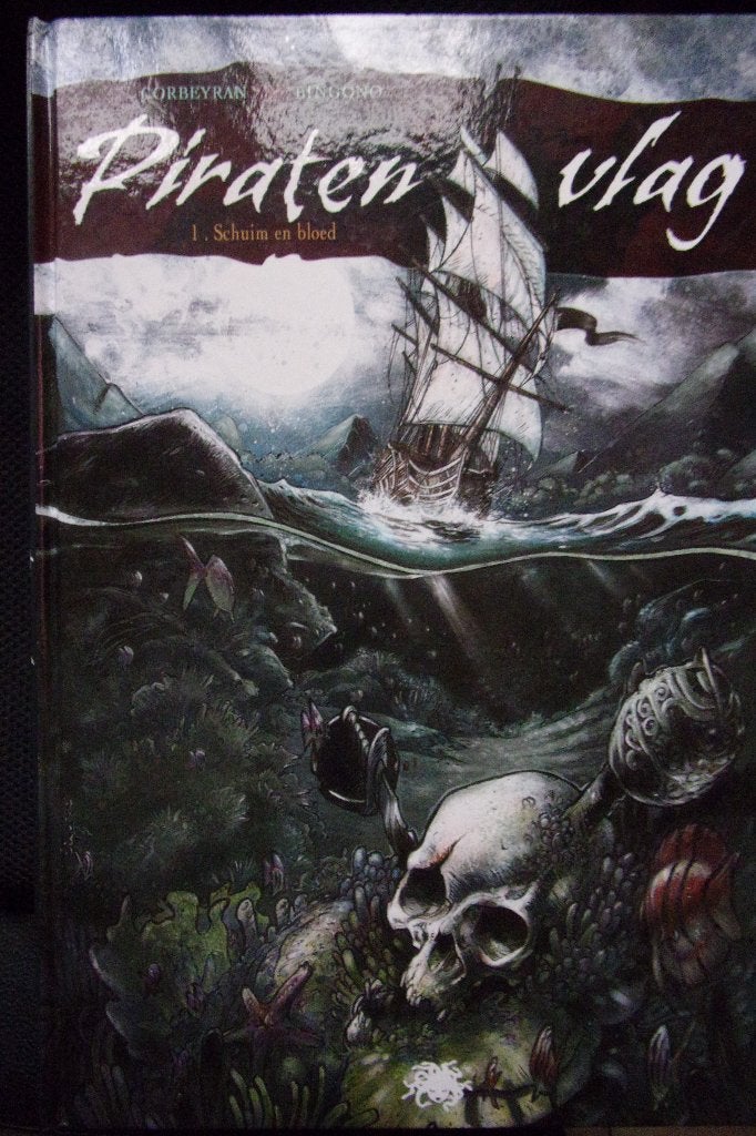 piratenvlag nr 1   schuim en bloed   hardcover, Ophalen of Verzenden