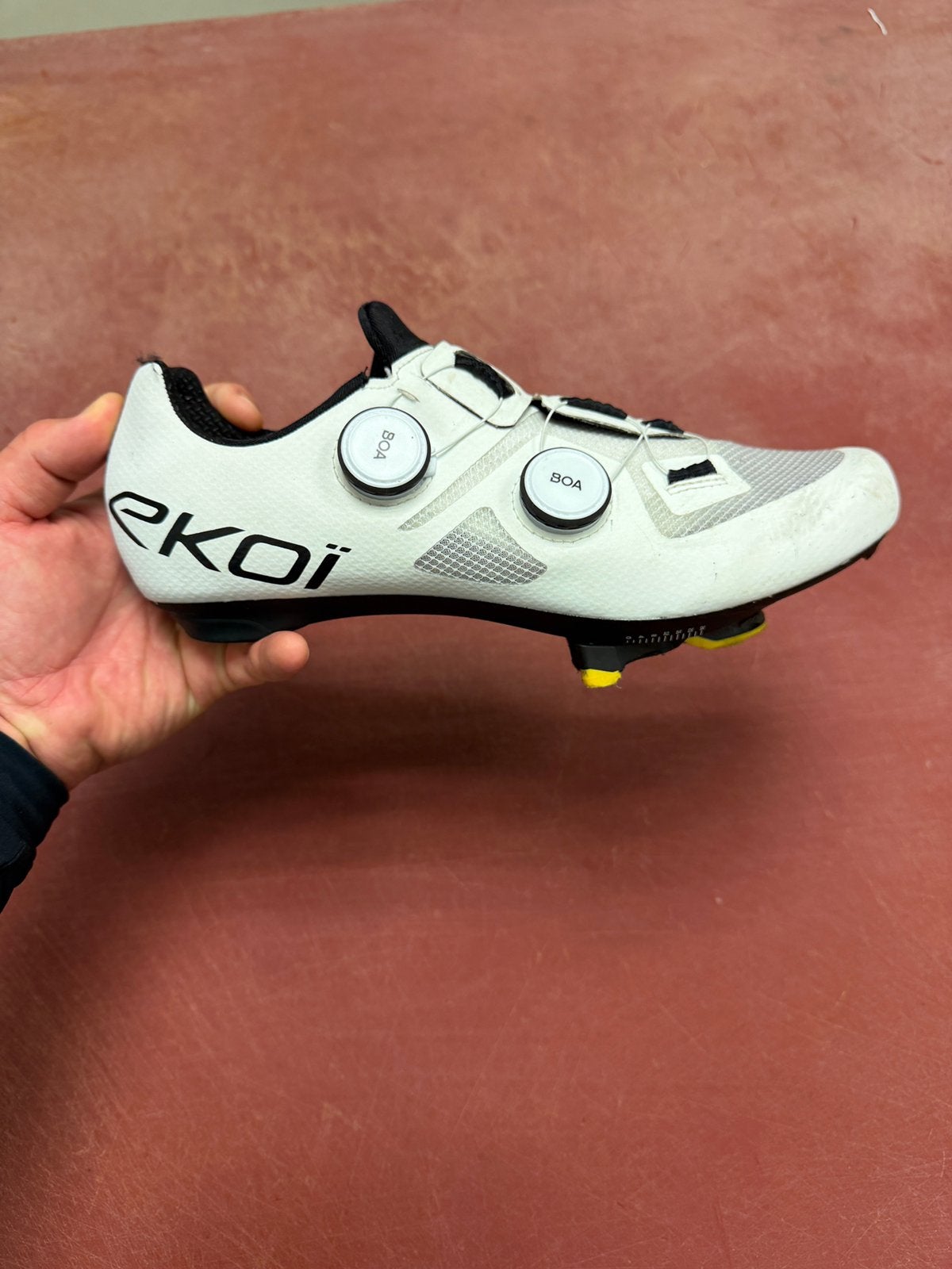 Koerschoenen, Ophalen of Verzenden, Zo goed als nieuw, Wit