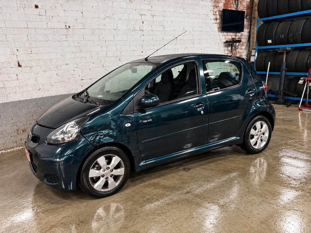 Toyota Aygo 1.0 Benzin ***Motorschade/ Motorprobleem***, Auto's, Voorwielaandrijving, Stof, 50 kW, Zwart