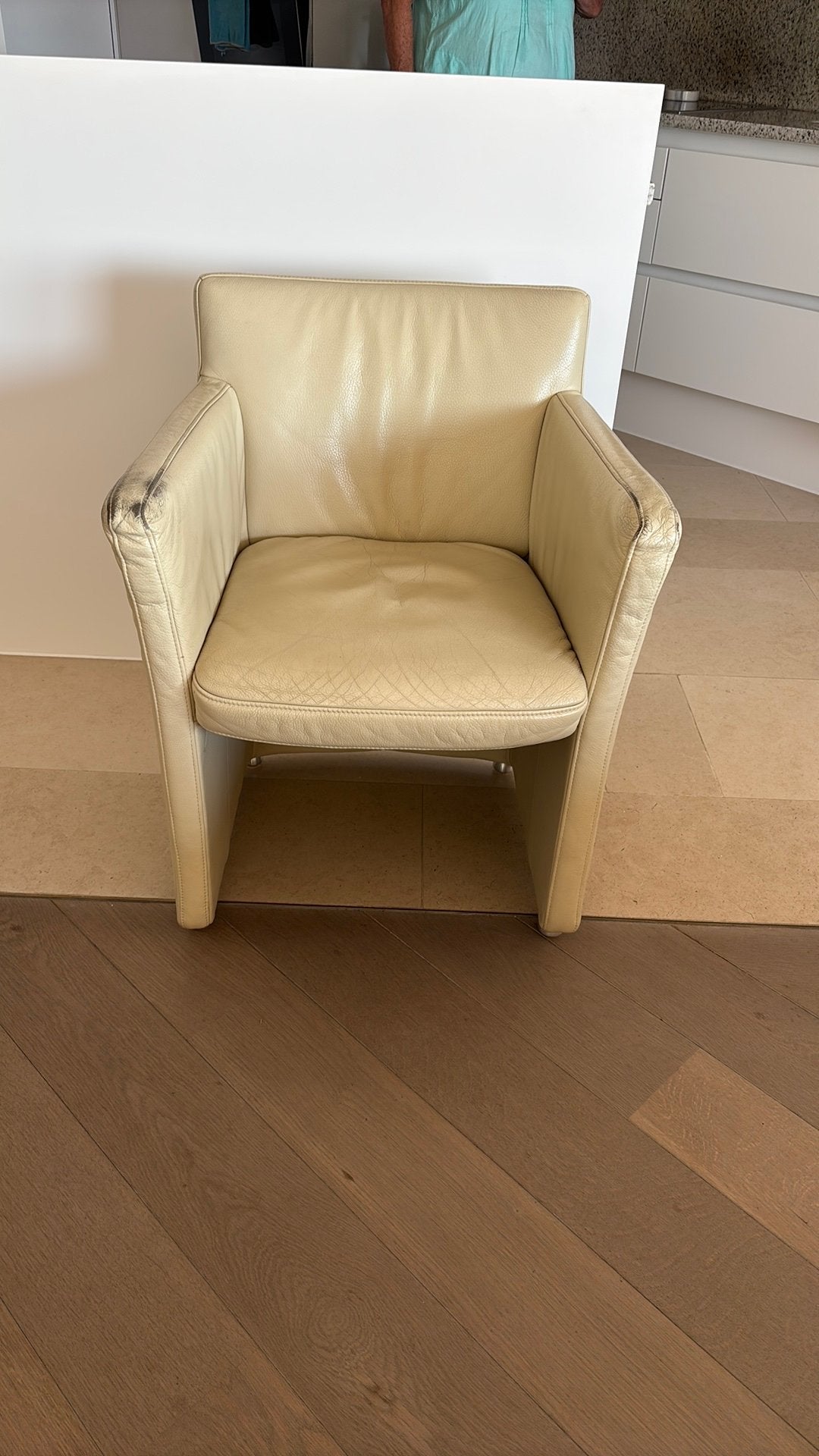 Siège en cuir gratuit, Maison & Meubles, Fauteuils, Enlèvement, Utilisé