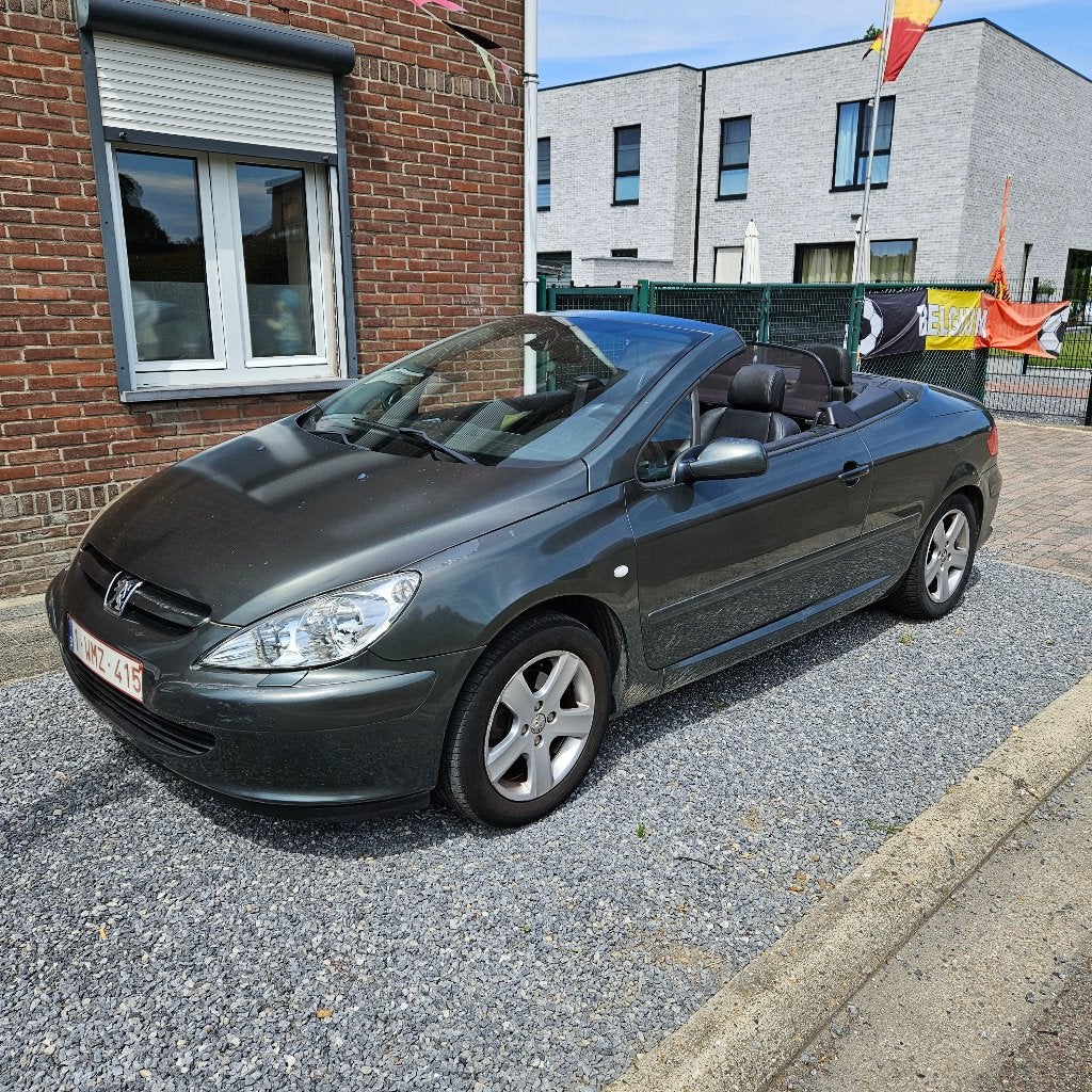 Peugeot 307 cabrio, Auto's, Zwart, Cabriolet, Leder, Handgeschakeld