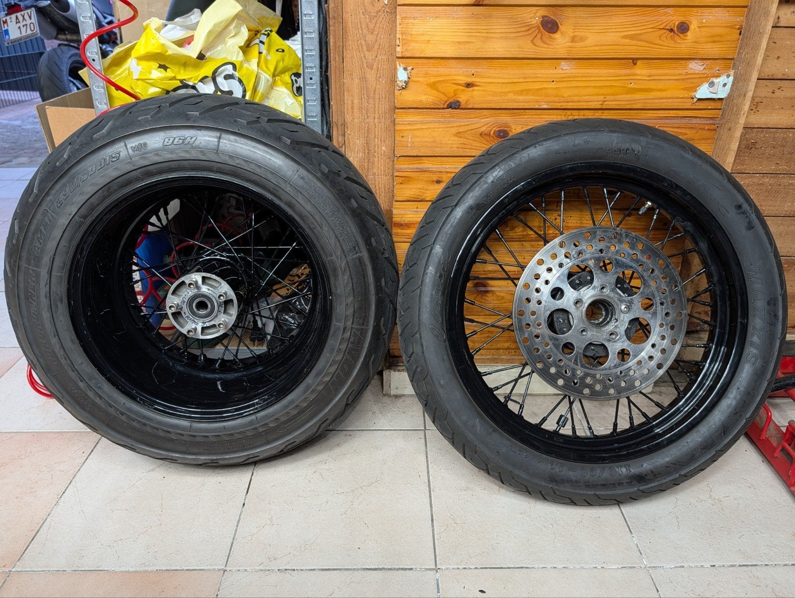 Harley wielen met 8,5J brede velg, Motoren, Ophalen