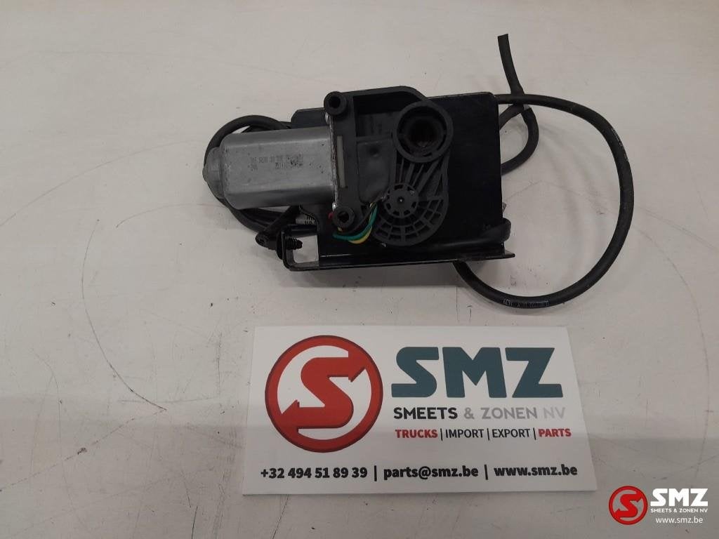 Windshield wiper motor caterpillar
