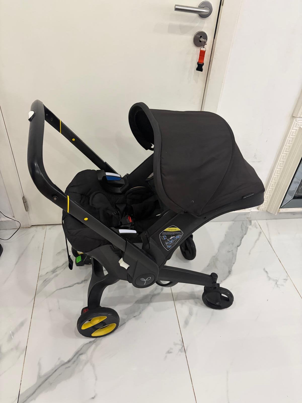 Siège auto et poussette 2 en 1 Doona, Enlèvement, Comme neuf, Autres marques